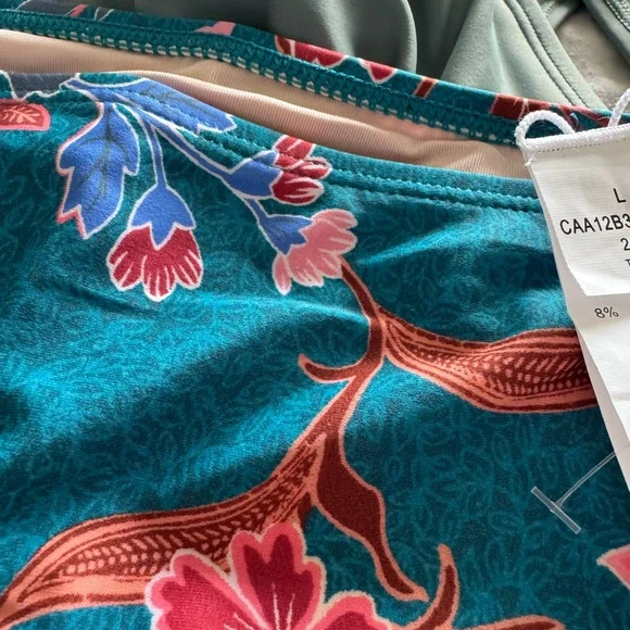 Cupshe Olive and Floral Bikini Set - Picture 5 of 6